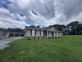 1161 Barkley Hills Rd, Clarksville, TN 37040