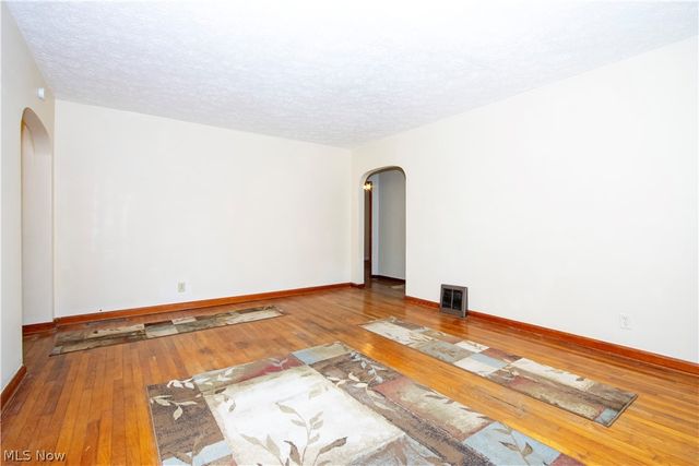 310 N Seneca, Rittman, OH 44270