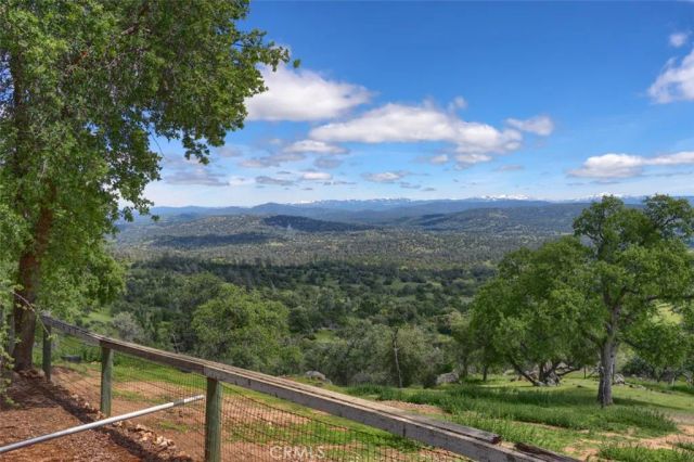 42625 Red Top Mountain Court, Coarsegold, CA 93614