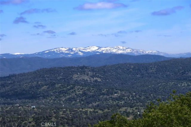 42625 Red Top Mountain Court, Coarsegold, CA 93614