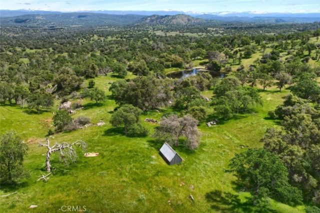 42625 Red Top Mountain Court, Coarsegold, CA 93614