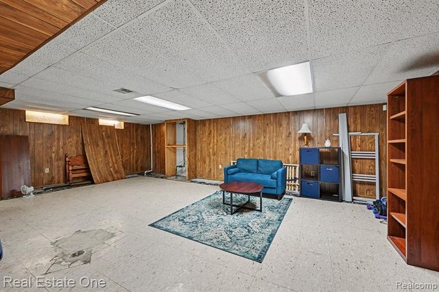 10928 Balfour Avenue, Allen Park, MI 48101