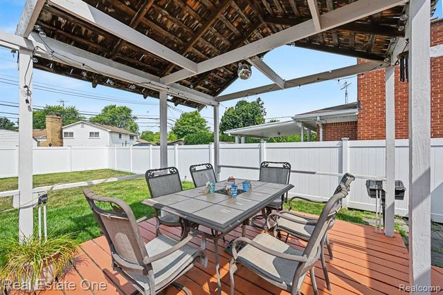 10928 Balfour Avenue, Allen Park, MI 48101
