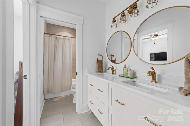 4554 Ina Lane, Sherrills Ford, NC 28673