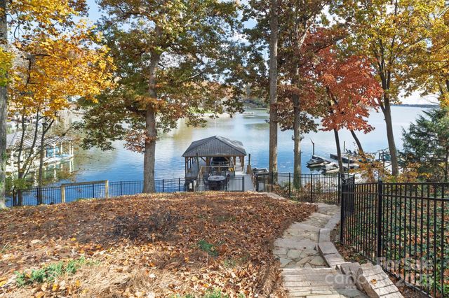 4554 Ina Lane, Sherrills Ford, NC 28673