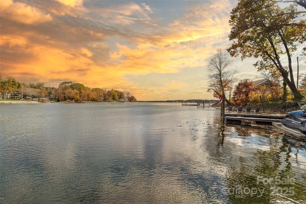 4554 Ina Lane, Sherrills Ford, NC 28673