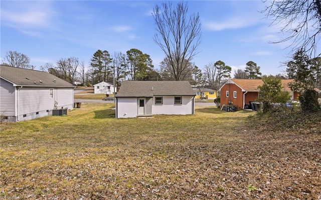 1408 Willow Road, Greensboro, NC 27401