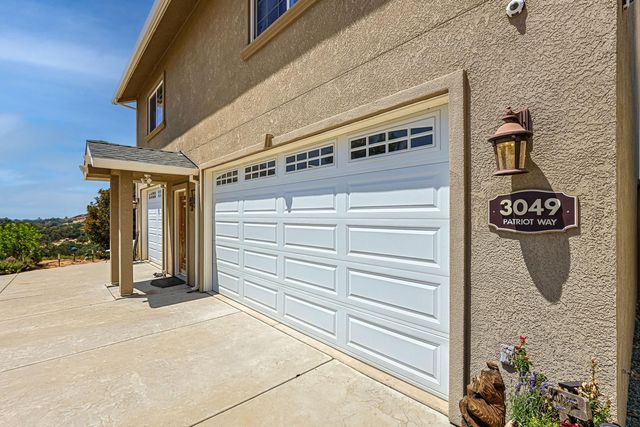 3049 Patriot Way, Valley Springs, CA 95252