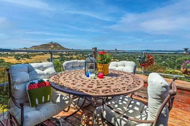 3049 Patriot Way, Valley Springs, CA 95252