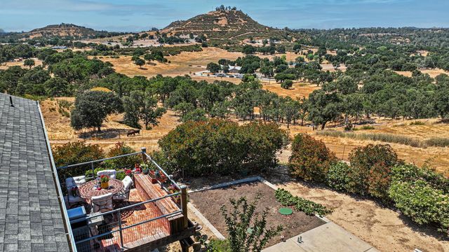 3049 Patriot Way, Valley Springs, CA 95252