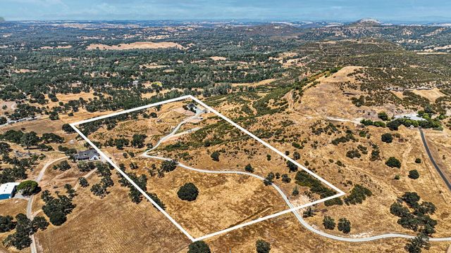 3049 Patriot Way, Valley Springs, CA 95252