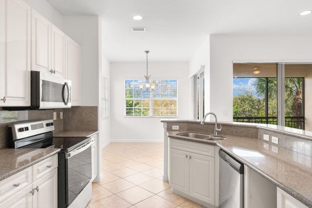 8238 NW 128th Lane, Parkland, FL 33076