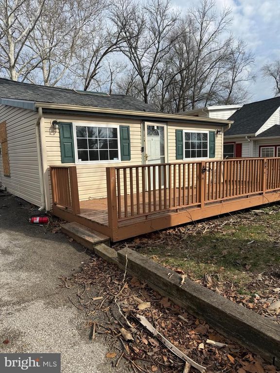 100 WHITE HORSE AVE, Clementon, NJ 08021