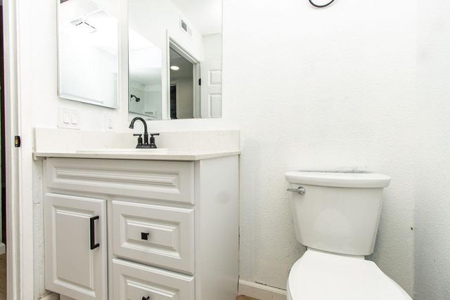 2016 Scotch Pine Dr, Modesto, CA 95351