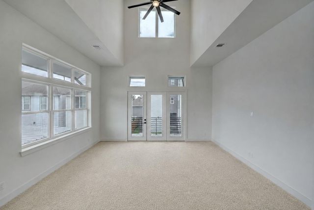 1537 W 24th Street A, Houston, TX 77008