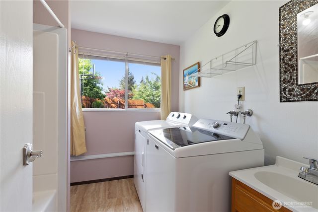12236 SE 219th Place, Kent, WA 98031