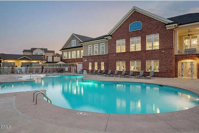 325 Amber Acorn Avenue, Raleigh, NC 27603