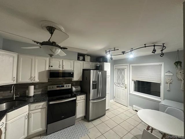 224 Farber Drive Farber 224, West Babylon, NY 11704