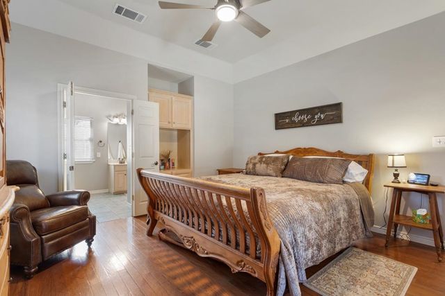 16687 Meadow Crest, Lindale, TX 75771