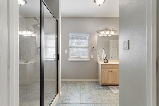 16687 Meadow Crest, Lindale, TX 75771