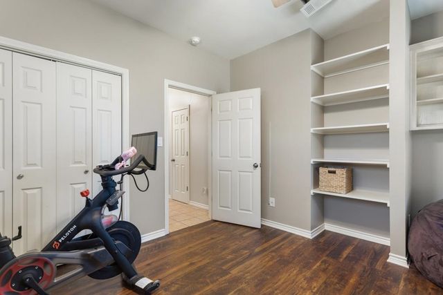 16687 Meadow Crest, Lindale, TX 75771