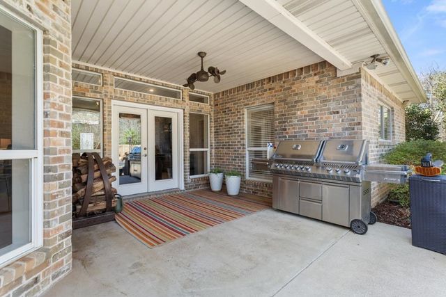 16687 Meadow Crest, Lindale, TX 75771