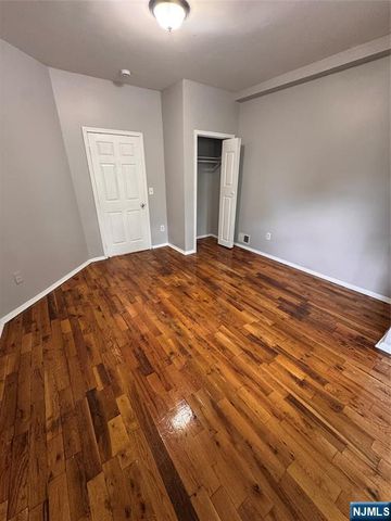 117 12th Street 1, Newark, NJ 07107