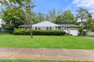 31 Amherst Street, Lakewood, NJ 08701