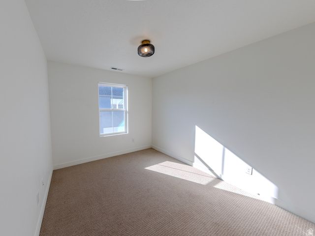 6654 W SKIP ROCK RD, South Jordan, UT 84009