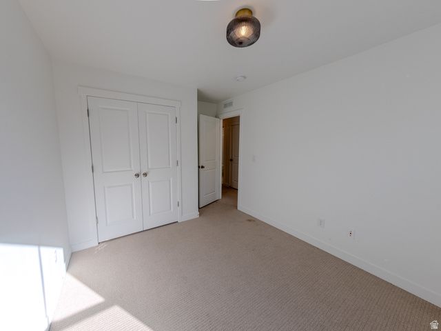 6654 W SKIP ROCK RD, South Jordan, UT 84009
