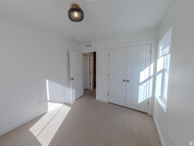 6654 W SKIP ROCK RD, South Jordan, UT 84009