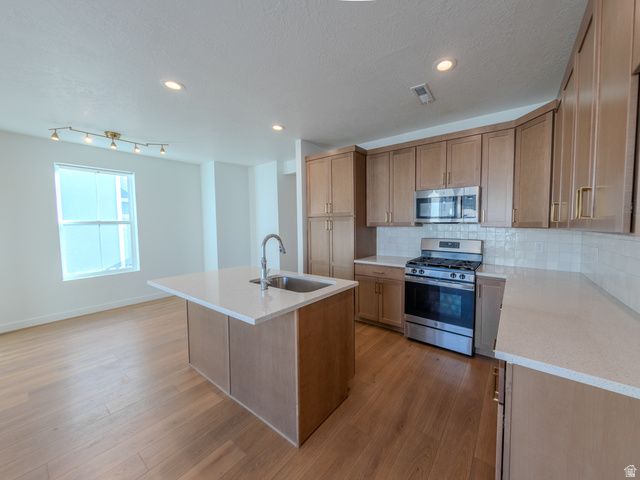 6654 W SKIP ROCK RD, South Jordan, UT 84009