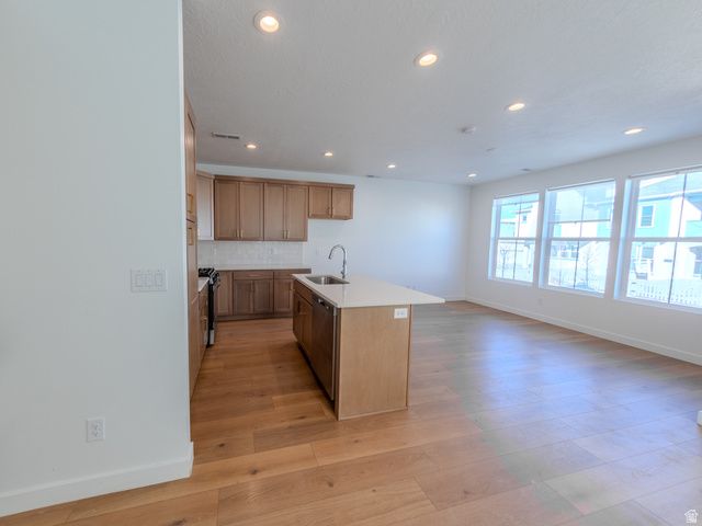 6654 W SKIP ROCK RD, South Jordan, UT 84009