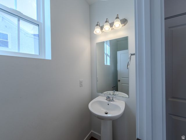 6654 W SKIP ROCK RD, South Jordan, UT 84009