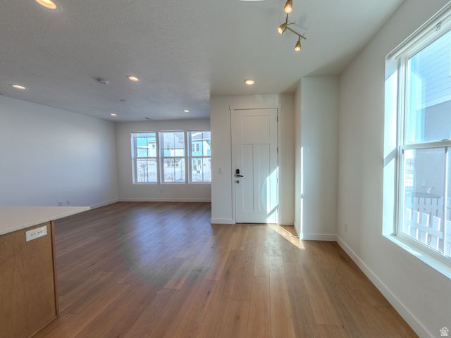 6654 W SKIP ROCK RD, South Jordan, UT 84009