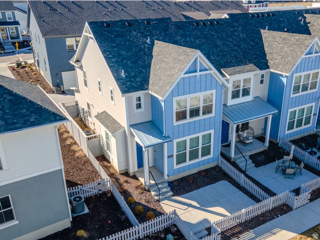 6654 W SKIP ROCK RD, South Jordan, UT 84009