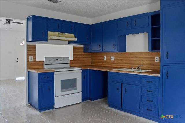 1806 Cedarhill Drive, Killeen, TX 76543