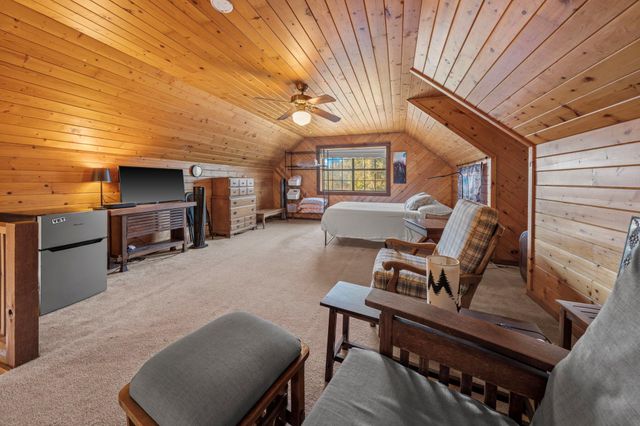 716 Reeh Weinheimer RD, Fredericksburg, TX 78624