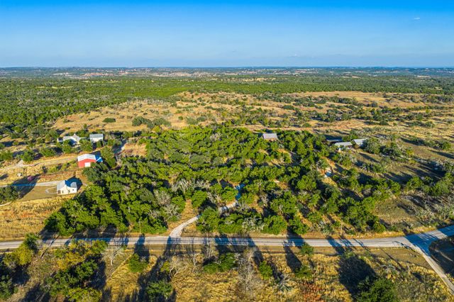 716 Reeh Weinheimer RD, Fredericksburg, TX 78624