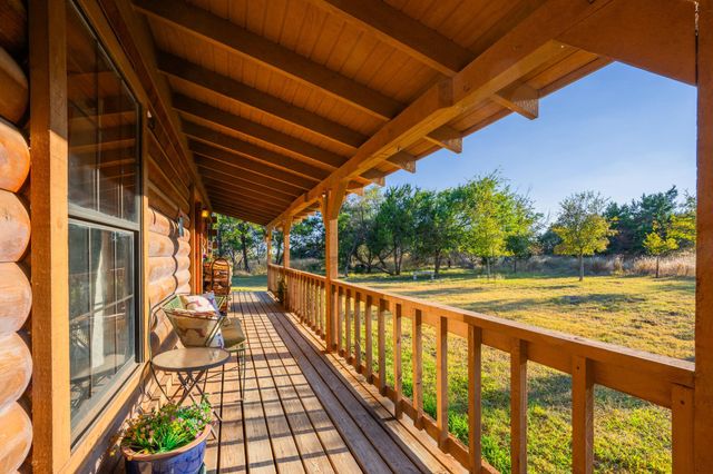 716 Reeh Weinheimer RD, Fredericksburg, TX 78624