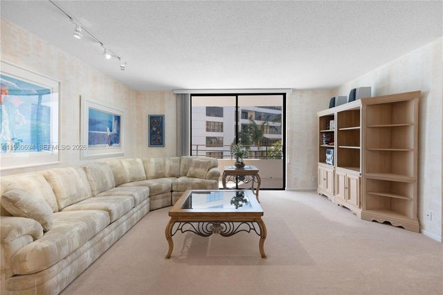 600 Three Islands Blvd 411, Hallandale Beach, FL 33009