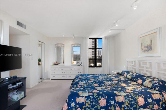 600 Three Islands Blvd 411, Hallandale Beach, FL 33009