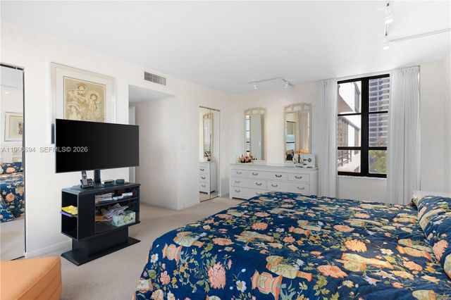 600 Three Islands Blvd 411, Hallandale Beach, FL 33009