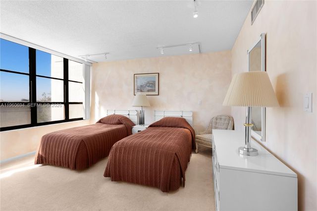 600 Three Islands Blvd 411, Hallandale Beach, FL 33009