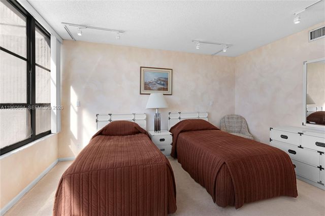 600 Three Islands Blvd 411, Hallandale Beach, FL 33009