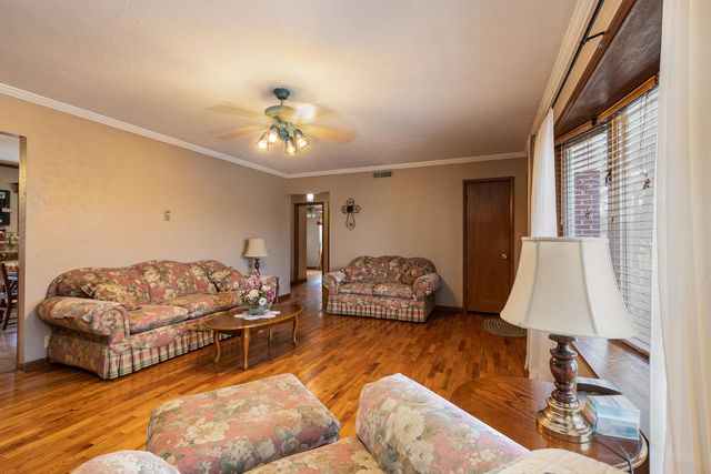 550 W Hubble Drive, Marshfield, MO 65706