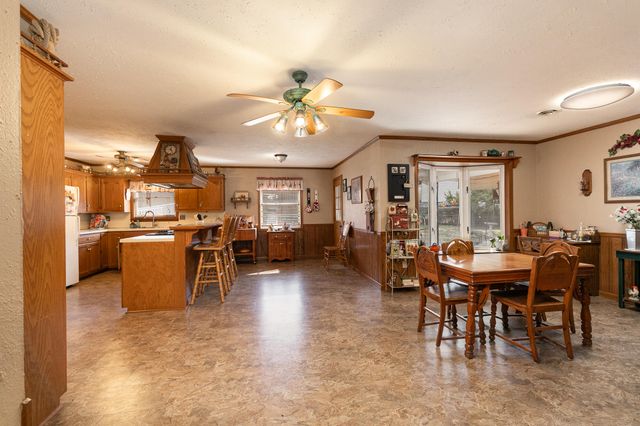 550 W Hubble Drive, Marshfield, MO 65706
