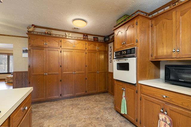 550 W Hubble Drive, Marshfield, MO 65706