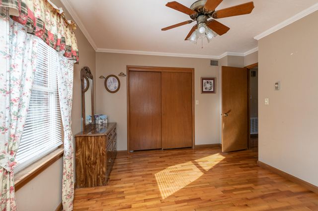 550 W Hubble Drive, Marshfield, MO 65706