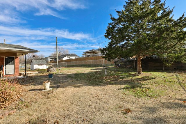 550 W Hubble Drive, Marshfield, MO 65706